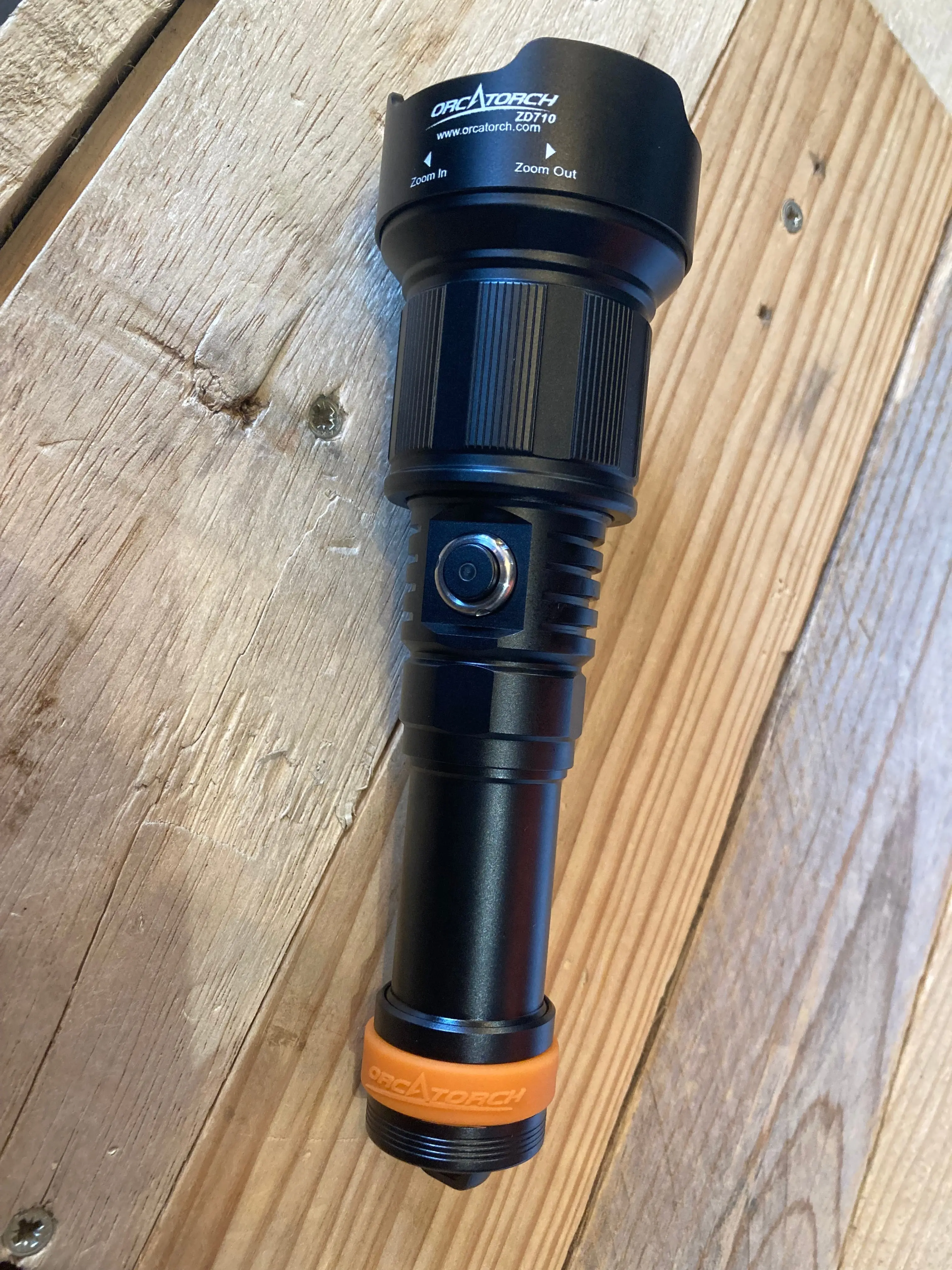 Orcatorch ZD710 MK2 Zoomable Dive Torch - Image 6